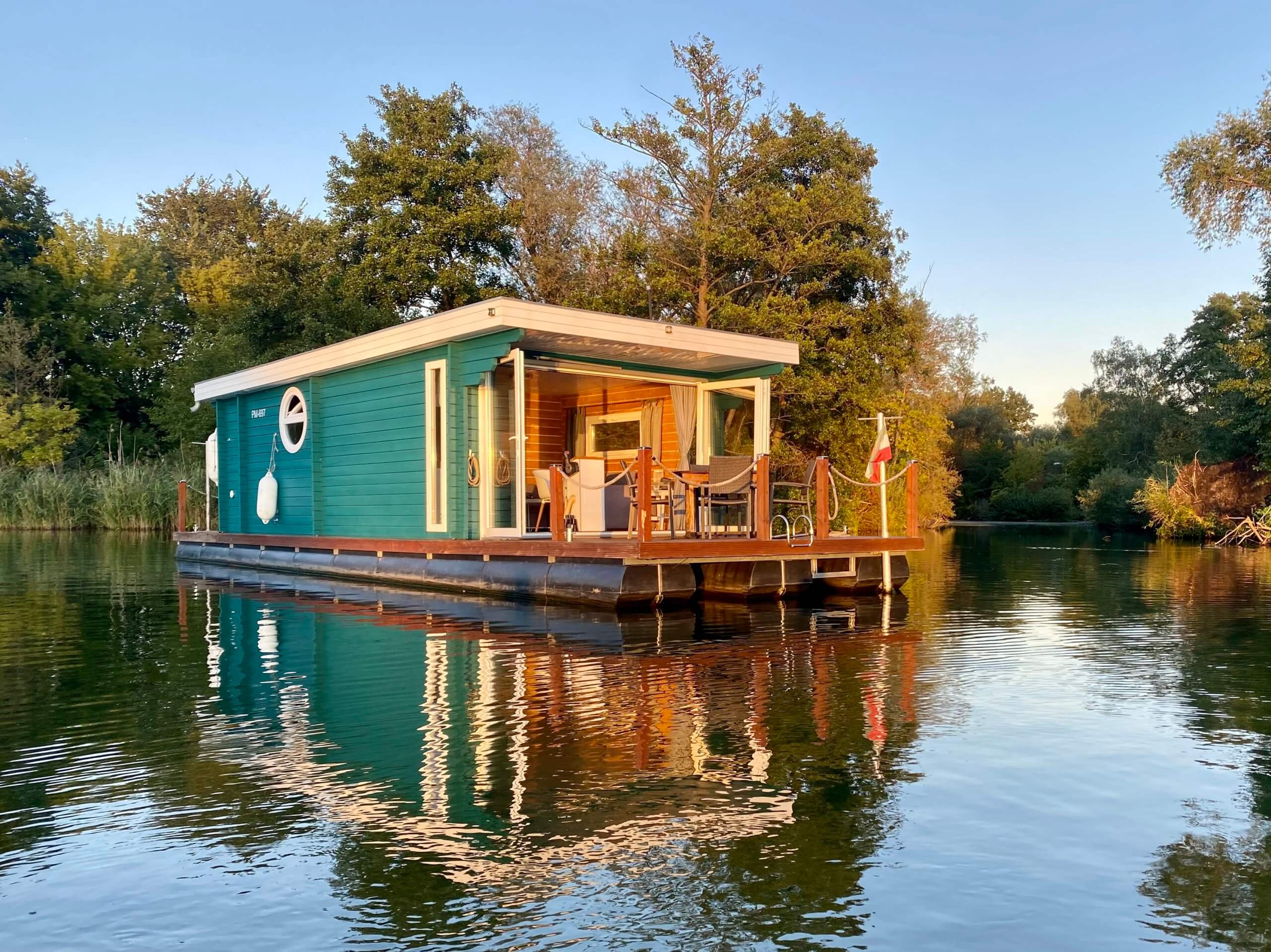 Hausboot mieten in Werder Havel | Luxuriöse Ausstattung